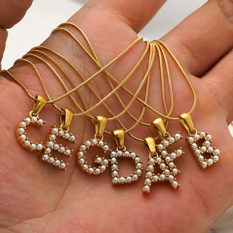 Mode Verguld Titaniumstaal Initiaal Hanger Halsketting Met Kunstparel Inleg Elegante Letter A-Z Slangenketting