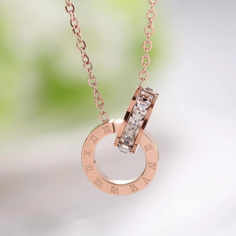 Collana Con Ciondolo A Doppio Anello Intrecciato Acciaio Al Titanio Zircone Numeri Romani Moda Geometrica Catena Da Donna