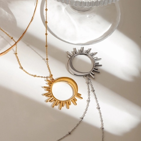 Himmlische Sonne Mond Anhänger Halskette Und Ohrringe Edelstahl 18K Vergoldet Wasserdicht Schlüsselbein Kette Damen Schmuck