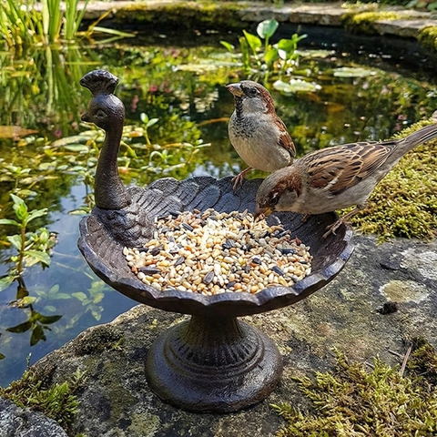 Vintage Cast Iron Bird Feeder Peacock Animal Shaped Metal Seed Tray Outdoor Garden Yard Decoration Antique Heavy Duty