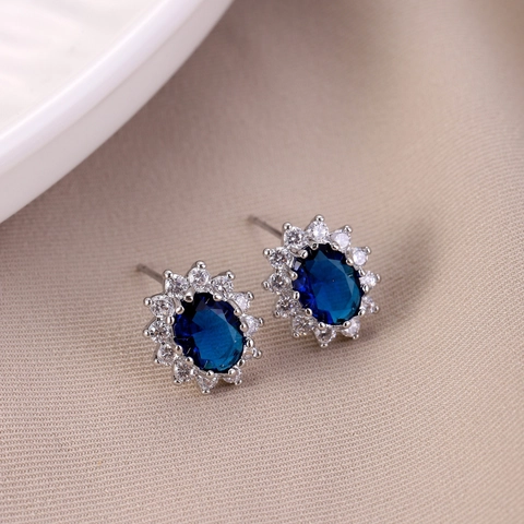 Orecchini a Bottone in Rame con Zirconia per Donna Design Halo Girasole Ovale Rosso Verde Blu Eleganti Gioielli di Moda