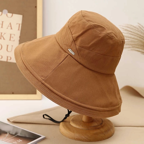 Wide Brim Sun Hat For Women Cotton Canvas UV Protection Foldable Bucket Hat With Windproof Rope And Metal Decor
