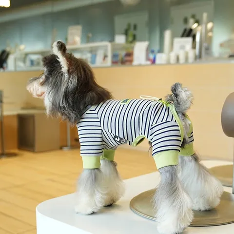 Gestreifter Hunde Schlafanzug Vierbeiniger Jumpsuit Polyester Gerippte Bündchen Lässige Haustierbekleidung Für Kleine Hunde