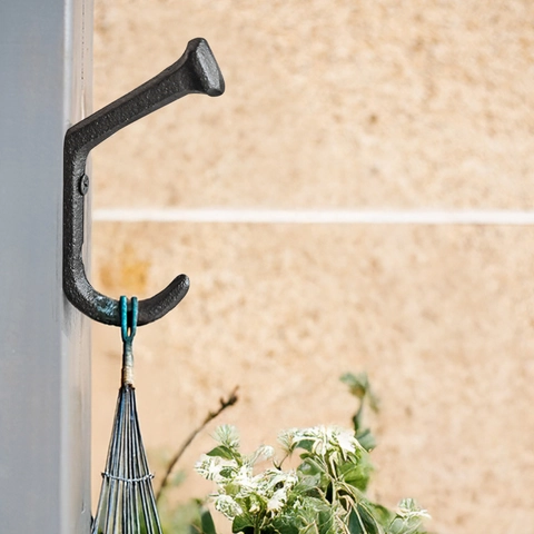 Vintage Industrial Cast Iron Wall Hook Retro Nail Shape Heavy Duty Coat Hanger For Entryway Garden Home Decor Black