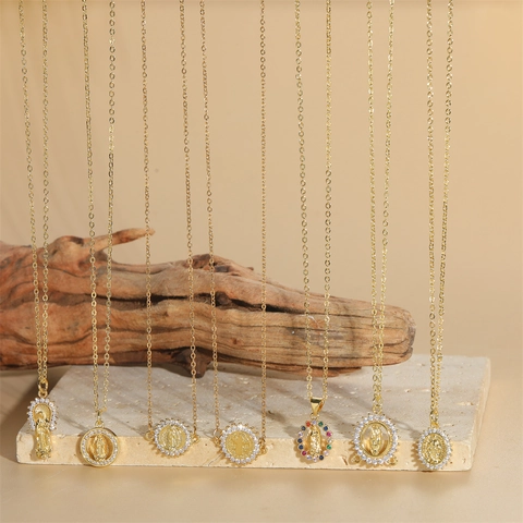 Collier Pendentif Vierge Marie Religieux Cuivre Plaqué Or Avec Zircon Bijoux Minimalistes Pour Femmes Style Rétro
