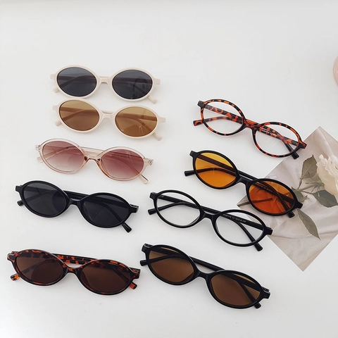 Retro Oval Sunglasses Small Frame PC Lens UV400 Protection Fashion Trendy Chic Eyewear For Men And Women