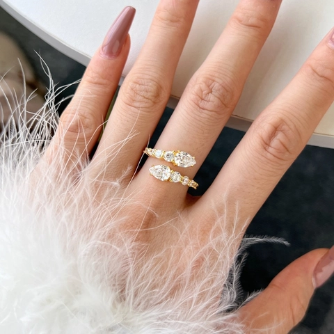 Lussuoso Anello Aperto Bypass in Argento Sterling 925 con Zirconia Taglio a Pera Regolabile Delicati Gioielli da Sposa per Donna