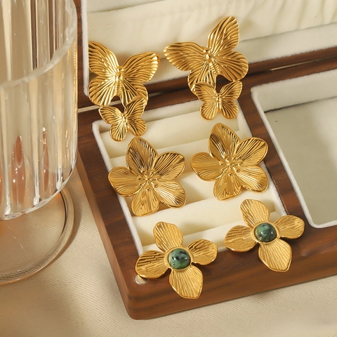Pendientes De Botón Flor Mariposa Acero Inoxidable Chapado En Oro De 18K Piedra Preciosa Verde Estilo Retro Francés