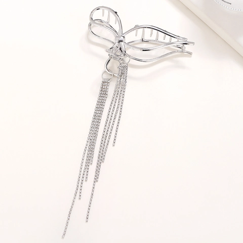 Elegante Molletta Per Capelli A Farfalla In Metallo Con Lunghe Nappine Di Strass Lega Argento Accessorio Vintage Donna