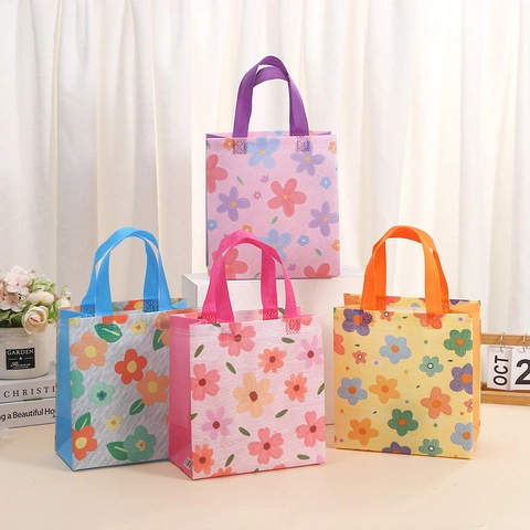 Floral Print Non-Woven Fabric Gift Bag Portable Handheld Tote With Handle Waterproof Shopping Packaging Novelty