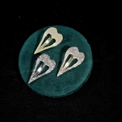 Legierung Strass Herz Haarklammer Hohl Seitenknall Spange Koreanischer Stil Elegant Süßer Kopfschmuck Für Damen