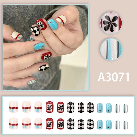 Square Press On Nails Plastic Contrast Color Checkerboard Flower Pattern Sweet Cool Style Fake Nails For Women Artificial Finger Art