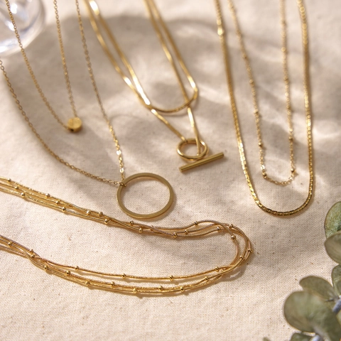 Collier Double Couche En Acier Inoxydable Plaqué Or 18K Pendentif Disque Rond Et Anneau Creux Pour Femmes