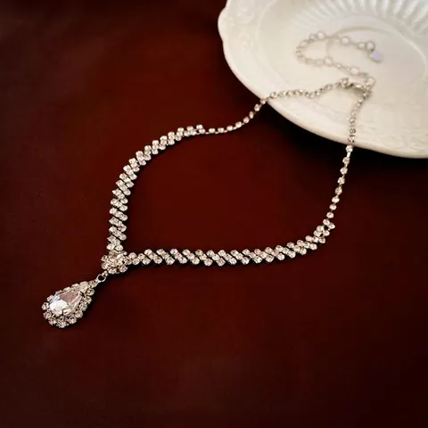 Luxury Waterdrop Rhinestone Necklace And Earrings Jewelry Alloy Tassel Fringe V-Shape With Silver Earring Post