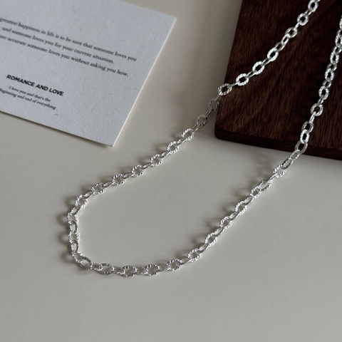 Collar De Cadena De Clavícula De Aleación Minimalista Con Textura Martillada Anillos Ovales Entrelazados Geométricos