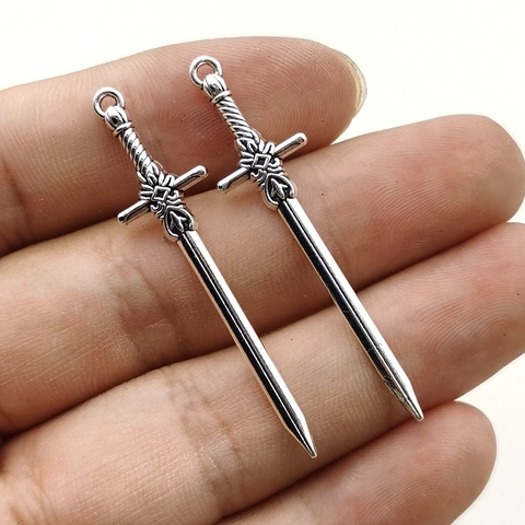 Pendente Spada Pugnale Charm Lega Di Zinco Argento Antico Stile Gotico Punk Medievale Per Creazione Di Gioielli Fai Da Te Accessori