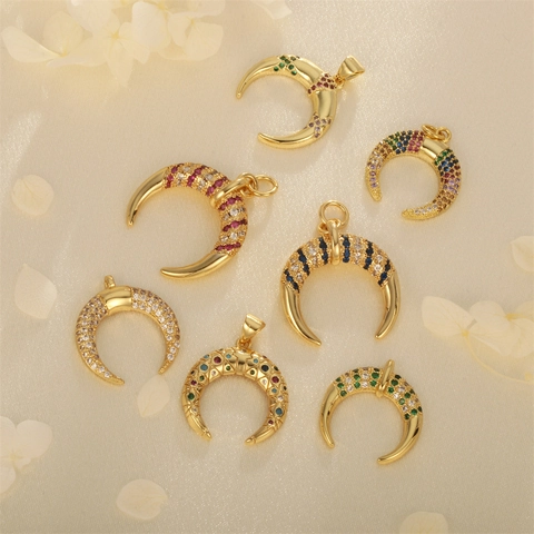 Colgantes Cuerno Luna Creciente Cobre Chapado En Oro Con Circón Esmalte Concha DIY Joyería Charms Accesorios