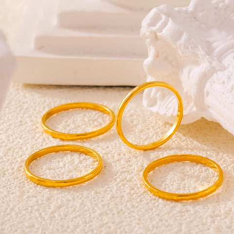 Anello Minimalista in Acciaio al Titanio con Nodo di Bambù per Donna Placcato Oro 18K Fascia Liscia Design di Nicchia Gioielli