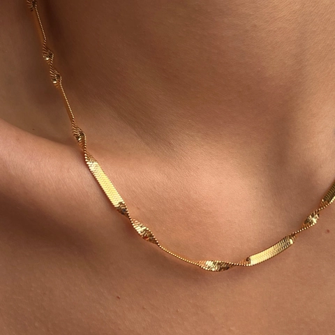 Twisted Blade Herringbone Chain Necklace And Bracelet Minimalist Titanium Steel Jewelry Elegant Flat Serpent Link
