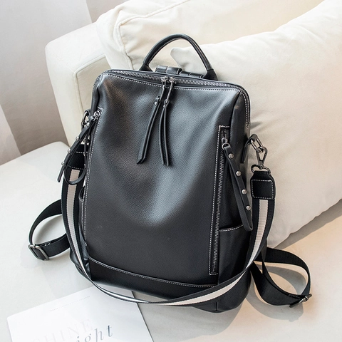 Damen Rucksack Aus Weichem PU Leder Große Kapazität Mode Reisetasche Mit Quaste Niet Und Gestreiftem Schultergurt