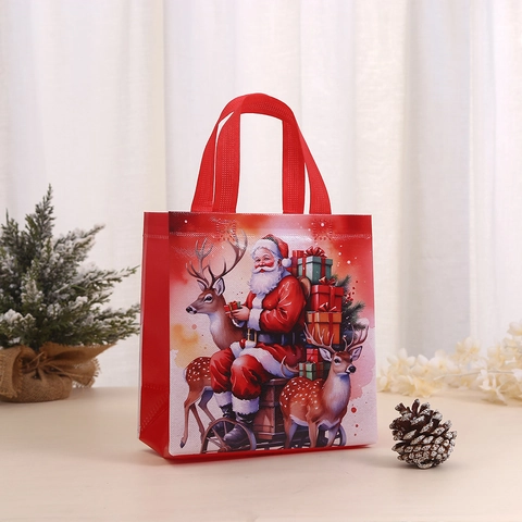 Christmas Non-woven Gift Bag Santa Claus Reindeer Pattern Festive Party Favor Packaging Shopping Bag Red Portable Handbag Xmas Wrap