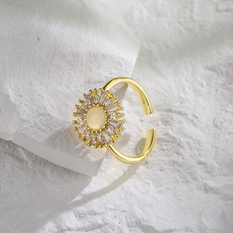 Women Elegant Adjustable Open Ring Copper 18K Gold Plated Micro Inlaid Cubic Zirconia Flower Artificial Pearl Geometric Jewelry