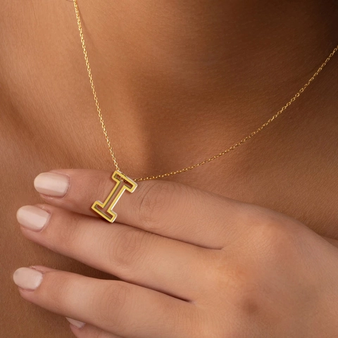 Pendente a Lettera Iniziale in Acciaio Inossidabile Placcato Oro Alfabeto A-Z Ciondolo Nome Gioielli Minimalisti Accessorio Donna