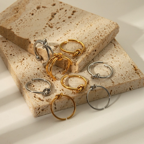 Schicker Edelstahl Knoten Ring Wasserdicht Hypoallergen Verstellbar Offen Twist Fingerschmuck Für Damen Minimalistisch