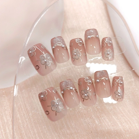 Handmade Cat Eye French Press On Nails Nude Pink Gradient Silver Floral Pattern Pearl Inlay Short Ballerina Fake Nails For Women