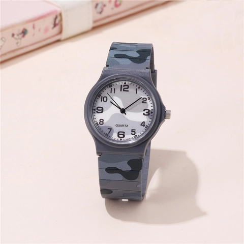 Camouflage Quartz Watch Analog Dial Alloy Case Plastic Strap Sporty Student Wristwatch For Kids Teens