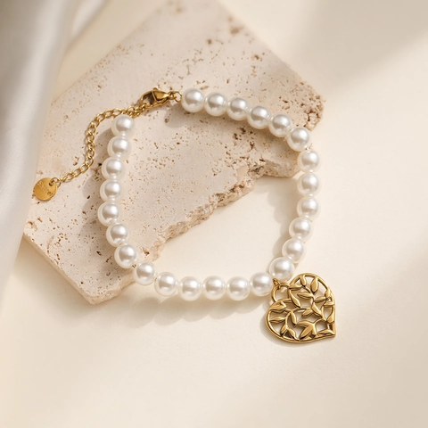 Elegant Artificial Pearl Bracelet With Heart Hollow Pendant Stainless Steel 18K Gold Plated Adjustable Jewelry Gift For Women