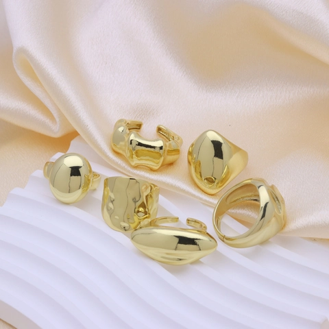 Minimalist 18K Gold Plated Copper Open Rings For Women Vintage Geometric Hammered Wide Band Adjustable Ring Fashion Jewelry