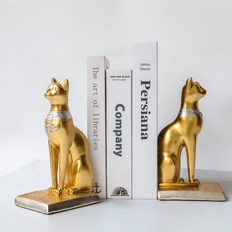 Ancient Egyptian Bastet Cat Statue Resin Goddess Figurine Candle Holder Bookends Nordic Mythological Home Office Desk Decor