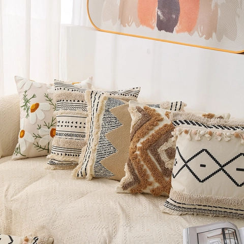 Bohemia Tufted Cotton Linen Decorative Pillow Covers With Tassels Pom Poms Embroidery Geometric Pattern For Sofa Couch