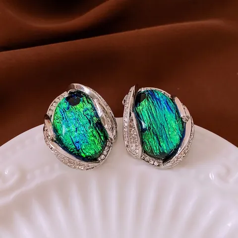 Vintage Stud Earrings With Silver Earring Post Alloy Rhinestone Emerald Green Resin Jewelry For Women Retro Luxury