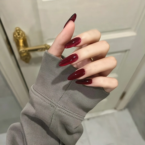Unghie Finte Press On Occhio Di Gatto Rosso Borgogna Forma A Mandorla Lunga Lucide Rimovibili Per Donne Look Salone