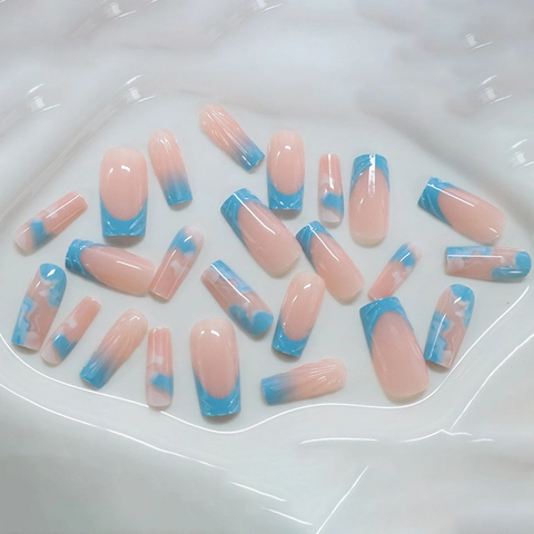 Franse Kunstnagels Om Op Te Plakken Lang Vierkant Lichtblauw Marmer Glanzend Voor Dames