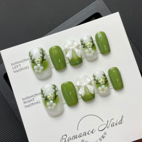 Handgefertigte Aufdrucknägel 3D Blume Schleife Verlauf Grün Rentiergeweih Glänzend Künstliche Nägel Elegant