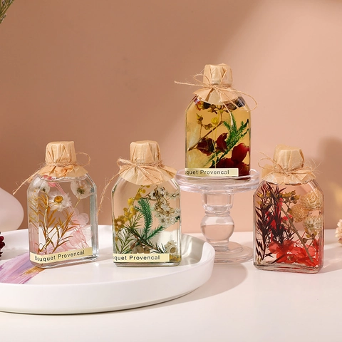 Essential Oil Diffuser Glass Bottle With Preserved Dried Flowers Air Freshener For Home Office Bedroom Bathroom Decor