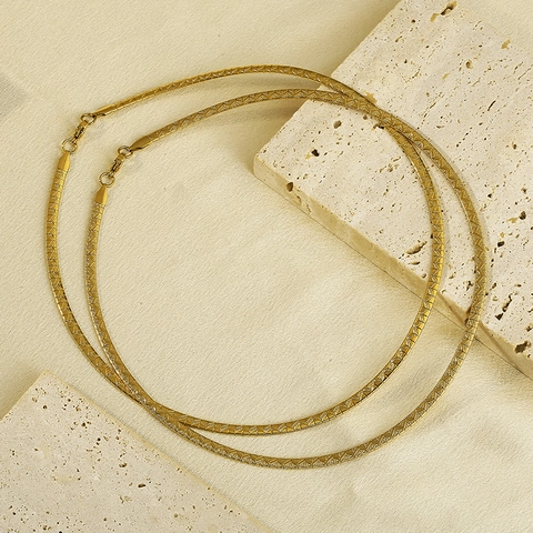 18K Gold Plated Stainless Steel Flat Herringbone Chain Necklace Textured Engraved Omega Choker For Women Jewelry