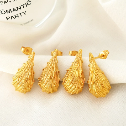 Gold Vergoldete Edelstahl Wassertropfen Ohrstecker Irreguläre Falten Lava Textur Hohle Mode Schmuck Für Damen