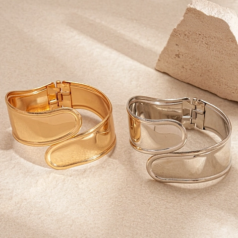 Brazalete Ancho Pulsera Cruz Irregular Puño Abierto Metal Pulido Espejo Estilo Arquitectónico Minimalista Mujer