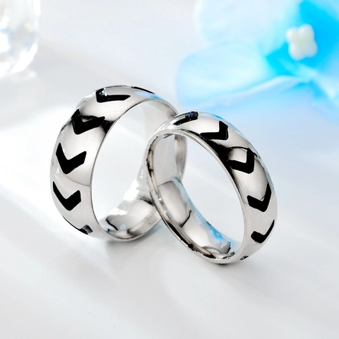 Bagues de Couple Minimalistes en Acier Titane avec Flèche Tendance de la Mode Hommes Femmes Anneaux Bijoux en Acier Inoxydable Cadeau