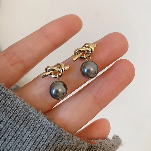 925 Sterling Silver Knotted Freshwater Pearl Stud Earrings Gray Pearl Korean Minimalist Electroplated Women Fashion Jewelry