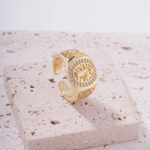 Anello Aperto Vintage in Rame Placcato Oro per Donna Rilievo della Vergine Maria Medaglione Strass Intarsiato Religioso Gioielli