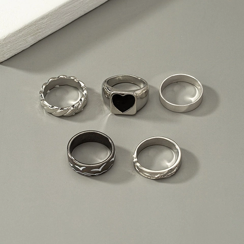 Vintage Geometric Alloy Rings Retro Hip Hop Punk Stackable Heart Wave Pattern Jewelry For Women Men
