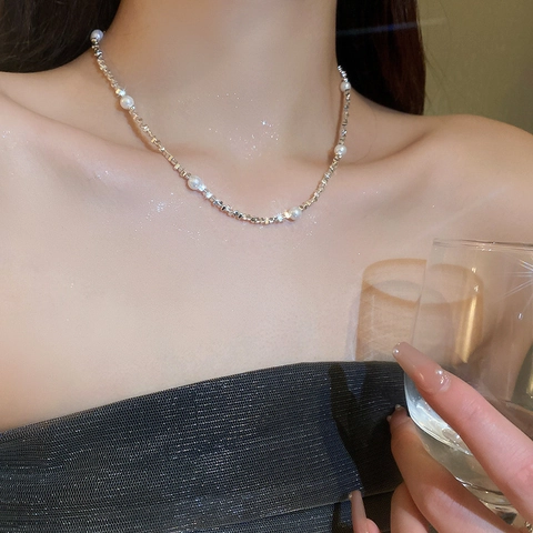 Minimalistische Legierung Unregelmäßige Silberperlen Künstliche Perlenkette Geometrisch Eleganter Schmuck Für Damen Täglicher Modeschmuck