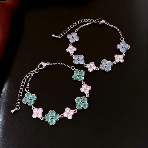 Four Leaf Clover Bracelet Copper Jewelry For Women With Zircon And Synthetic Cat Eye Stone Flower Pendant Adjustable Accessory
