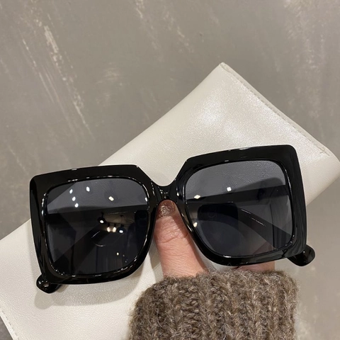 Occhiali Da Sole Quadrati Oversize Retro Montatura In PC Protezione UV400 Occhiali Vintage Per Donne Uomini Accessorio Moda