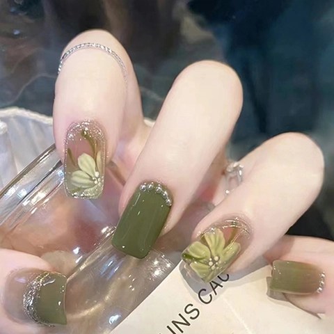 Press On Nails Short Square Oval Green Floral Design With Elegant Three Dimensional Flowers Artificial Pearls Glossy False Nails